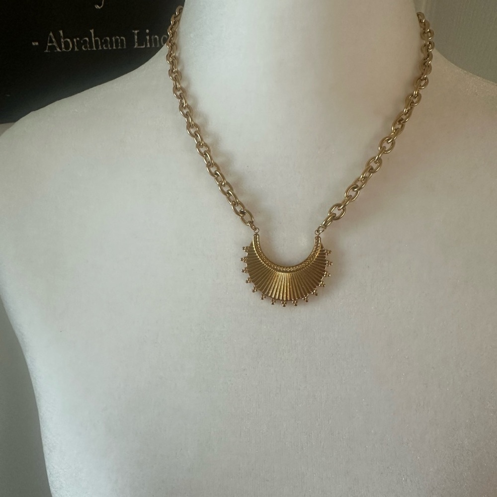 Pebby Forevee Luna Water Resistant Necklace